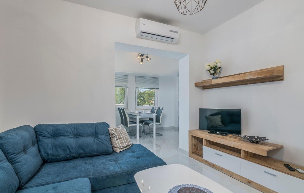 B&B Dujmovic Malinska Dış mekan fotoğraf