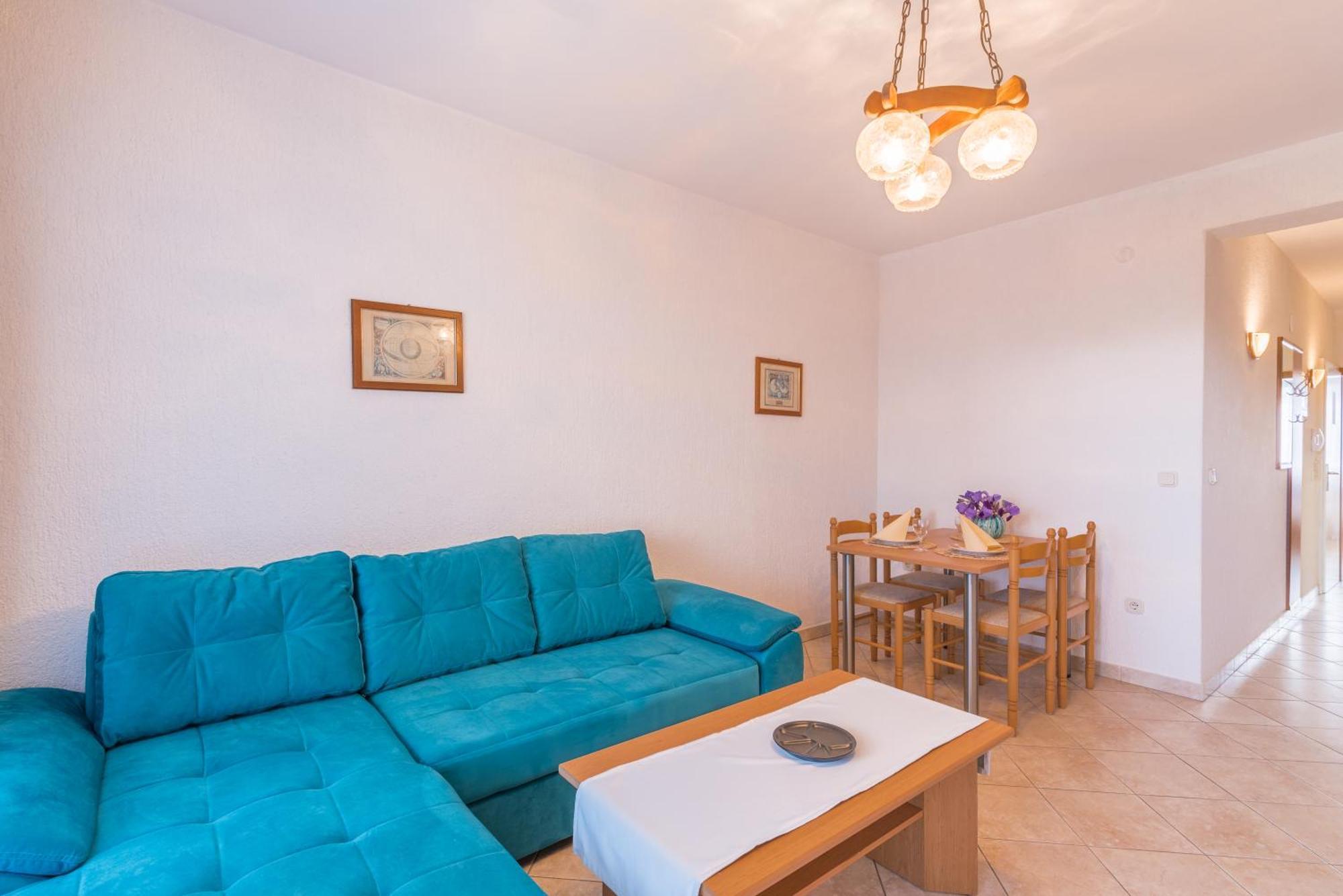 B&B Dujmovic Malinska Oda fotoğraf